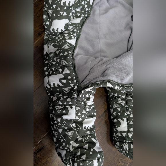 Cozy Bear Print Baby Snowsuit - Picture 9 of 9